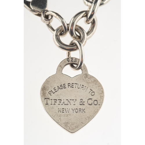 407 - Tiffany. Return to Tiffany heart tag bracelet, curb links with a lobster catch and a 'Please Return ... 