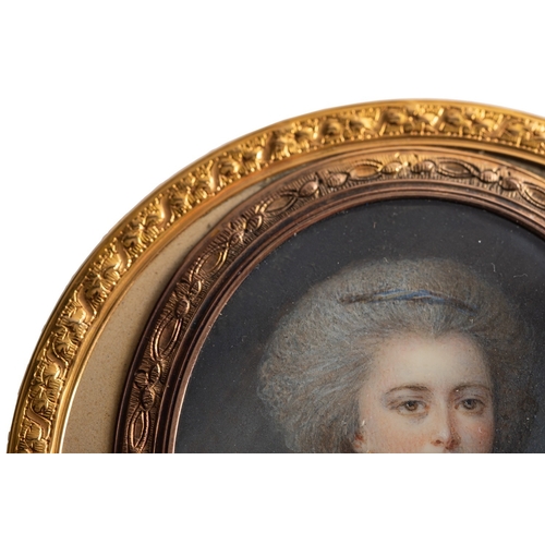 316 - A Louis XVI lacquered and 18ct vari-gold mounted snuff box, discharge marks rubbed, but probably Hen... 