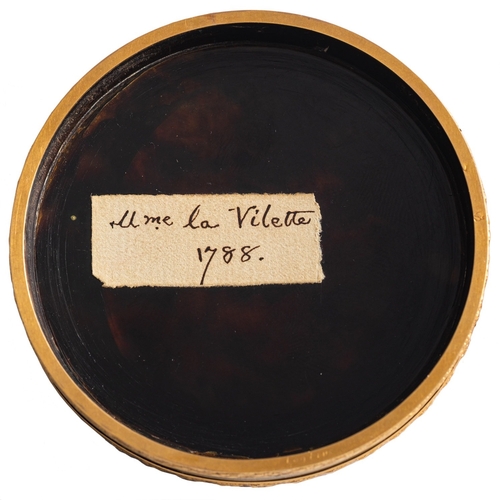 316 - A Louis XVI lacquered and 18ct vari-gold mounted snuff box, discharge marks rubbed, but probably Hen... 