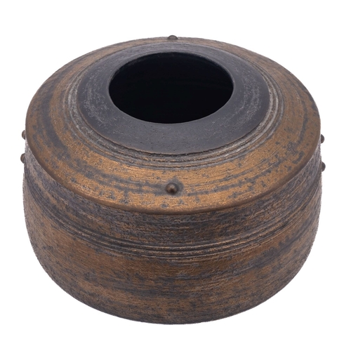 48 - *Jason Wason [b 1946] a raku fired stoneware bowl of squat cylinder form with incised linear bands a... 