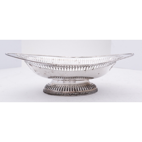 132 - An Edward VI silver oval breadbasket by George Unite & Sons, Birmingham 1904, of oval form, gadroone... 