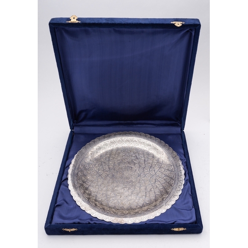 188 - A late 20th century Egyptian silver tray, after 1967, .600 standard three hallmarks, of circular for... 