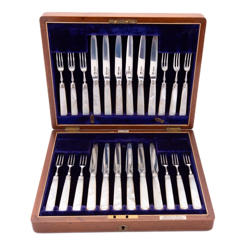 62 - A cased set of twelve Edward VII silver and mother of pearl fruit knives and forks by Brook & Son, S... 