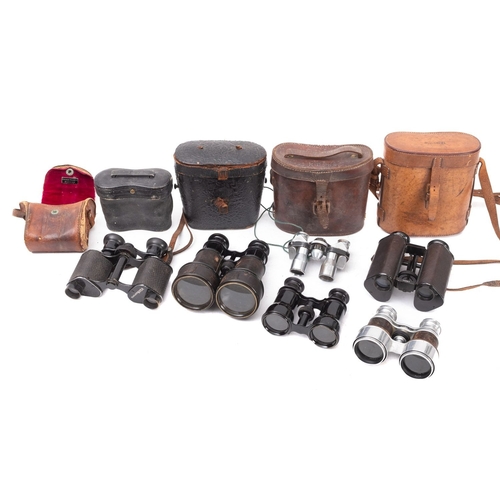 225 - A cased pair of 'Trieder Binocle' binoculars , by G P Goerz, Berlin, serial number '18889' together ... 