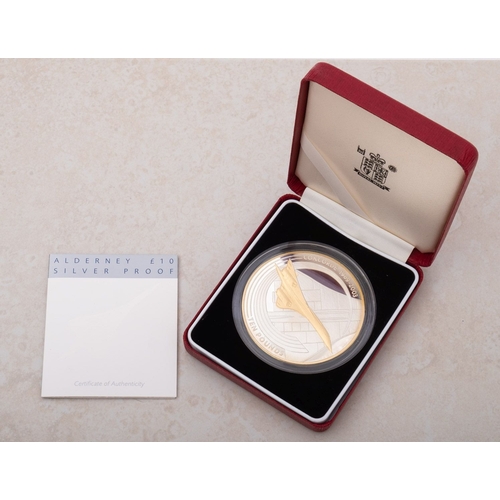 672 - A 2004 Royal Mint Alderney £10 silver proof Concorde coin.