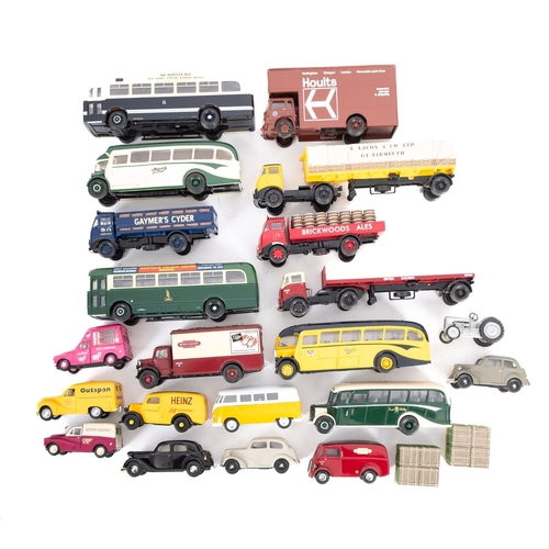 811 - A collection of diecast vehicles. Comprising Corgi, Lledo and Lesney in a range of scales noting car... 