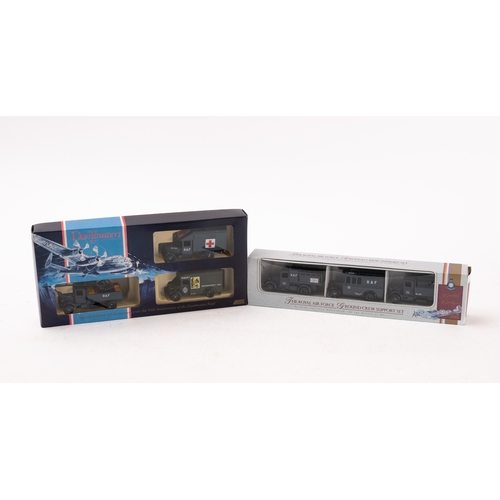 623 - Matchbox, Lledo and others. A boxed group of various cars and buses, including MOY Y-21 1927 Ford A,... 