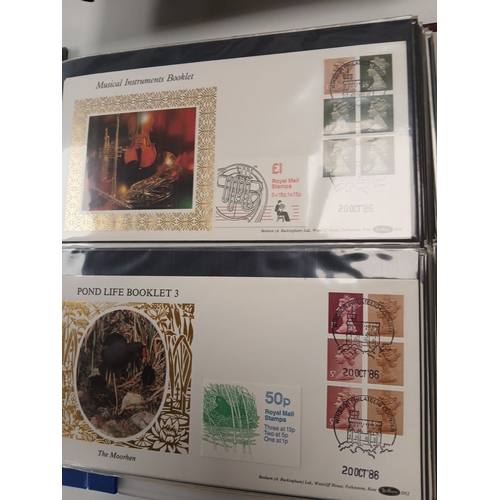 104 - Great Britain and World. A collection of stamps in seven volumes, including Great Britain with early... 