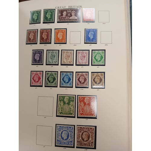 113 - Great Britain and World. A collection in twelve albums, including useful GB with 1951 Festival high ... 