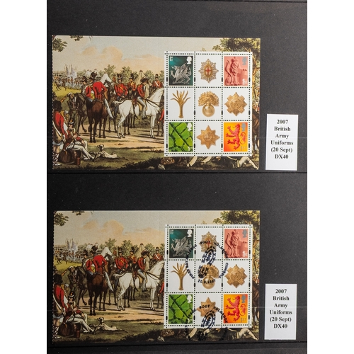 21 - Great Britain. Two very nicely presented ring binders with Prestige Booklet panes from DX1 - DX55 (s... 