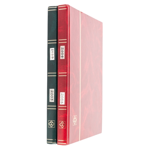 34 - Great Britain. A substantial collection of Great Britain decimal commemoratives with extras between ... 