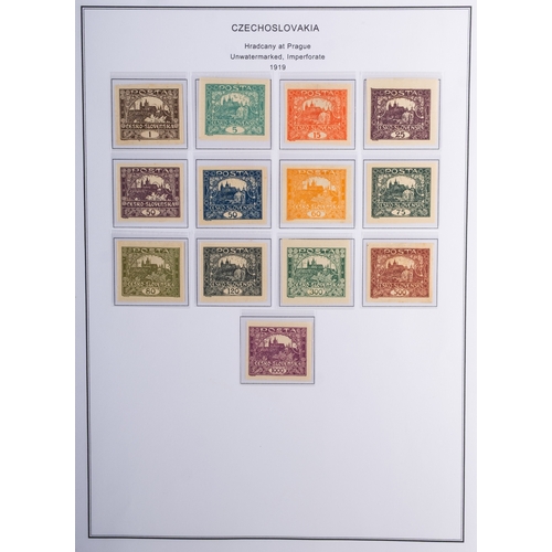 41 - Czechoslovakia. A nicely written up collection of fine used Czechoslovakia / Czech material in two v... 