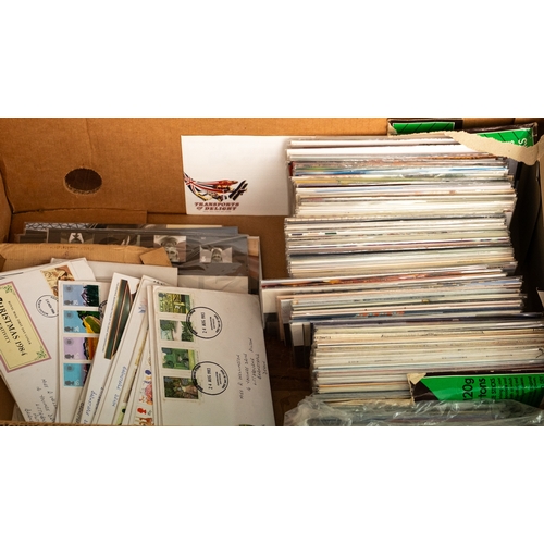 72 - Great Britain. A collection of mostly GB FDCs and Presentation Packs to circa year 2000.