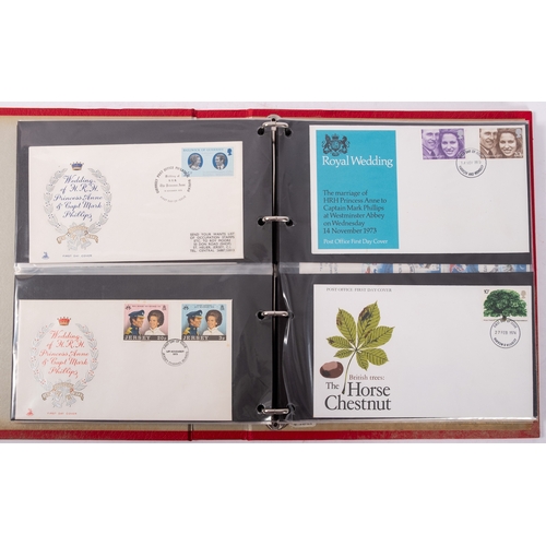 76 - ''Great Britain. A large collection of Great British stamps, with mint and used, and much MNH, from ... 