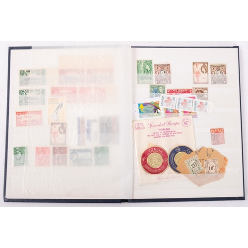 76 - ''Great Britain. A large collection of Great British stamps, with mint and used, and much MNH, from ... 