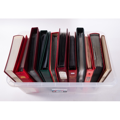 76 - ''Great Britain. A large collection of Great British stamps, with mint and used, and much MNH, from ... 