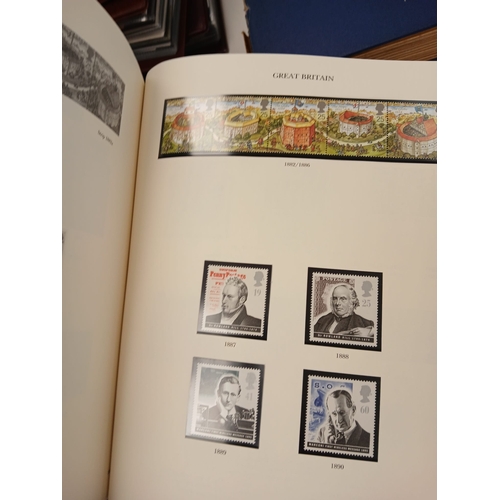 79 - Great Britain. A collection of Great Britain in ten volumes including one-country album with 1840 1d... 