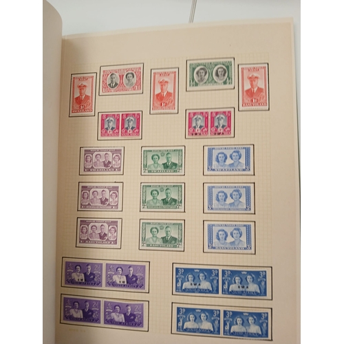 80 - Great Britain. A collection of Great British Stamps in eighteen volumes, with better noticed includi... 