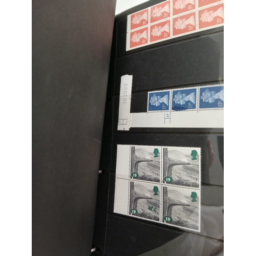 91 - Great Britain and Errors / Varieties. A collection in two volumes, with a boxed album of Queen Victo... 