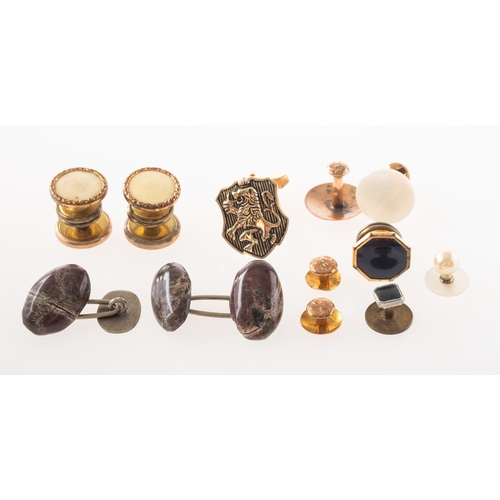 560 - A mixed collection of dress studs and cufflink's, including three 9ct gold dress studs of varying si... 