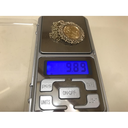 175 - 1915 Half Sovereign coin in 9ct gold mount & 9ct 18