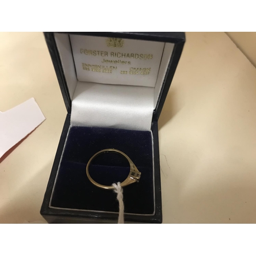 265 - 9ct Gold .10ct diamond Solitaire ring
