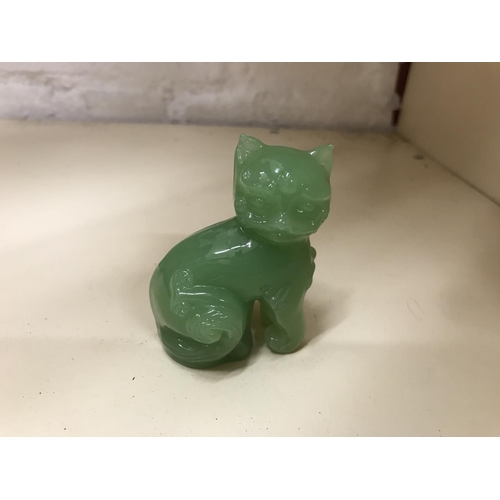 122 - Chinese green cat, Jade?
