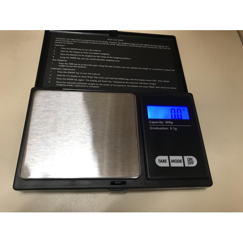 130 - Jewellers scales - Weigh to 500g in .1g increments