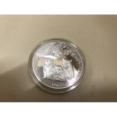 58 - Elizabeth 11, 2 Dollar coin with Wolf emblem