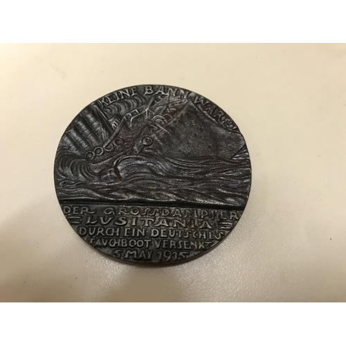 331 - Bronze large (5cm) RMS Lusitania medal