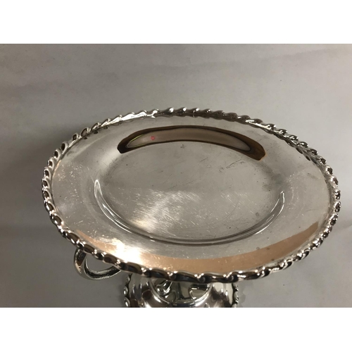 43 - Hall marked Silver Tazza, Sheffield 1903 by Bradbury & Sons, 475g weight, minor scratches to bowl