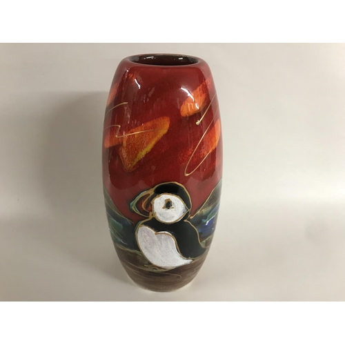 46 - Anita Harris Skittle Vase - Puffin design, gold signed