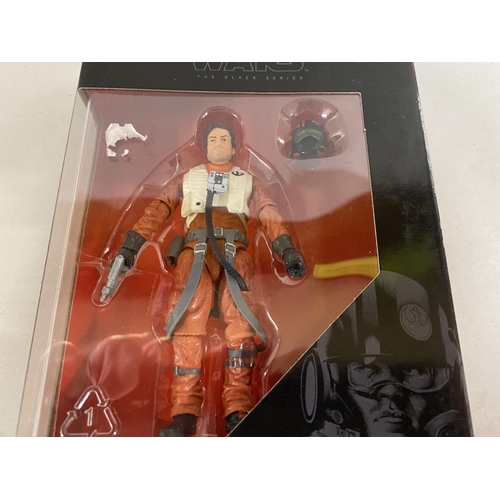 39 - Star Wars - The Black Series - Poe Dameron