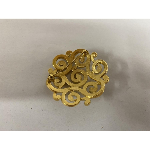 108 - Trifari Gold Tone Brooch