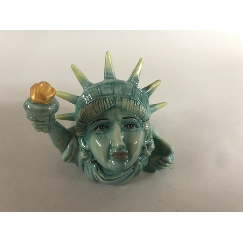 296 - Kevin Francis Face Pot - Statue of Liberty