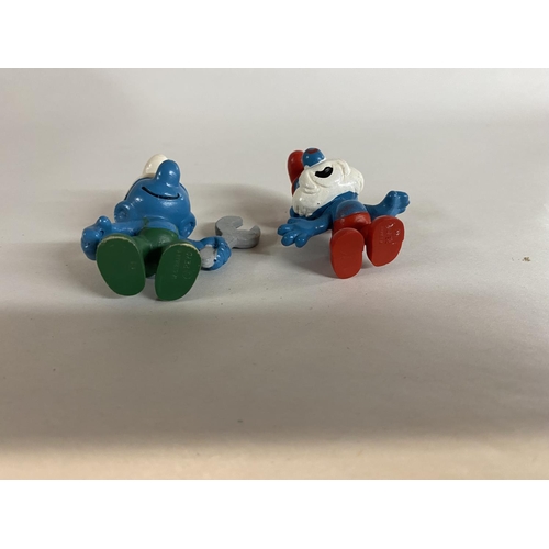 93 - 2 x Vintage Smurf Figures