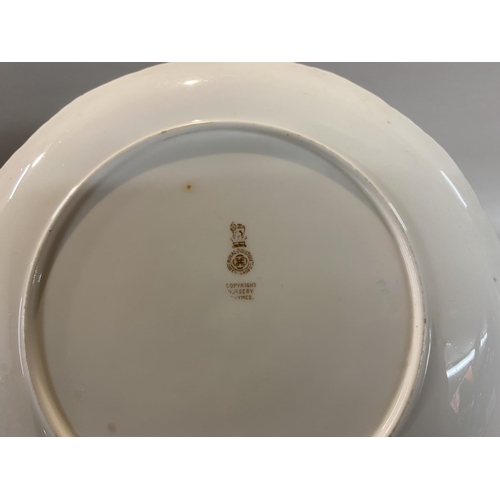 204 - Royal Doulton Nursery Plate - Mother Goose, 8