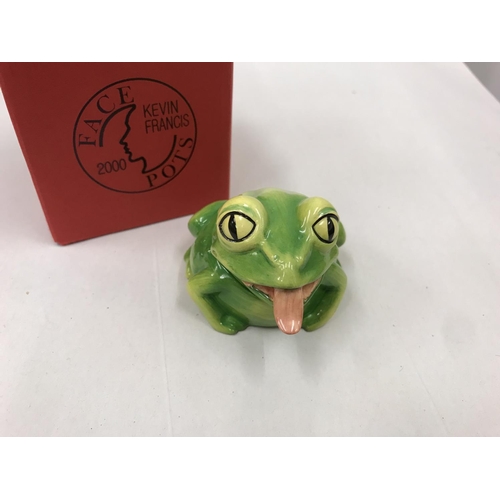 77 - Kevin Francis boxed Face Pot - Frog