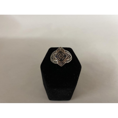 280 - 925 Silver & Diamond Ring, size J