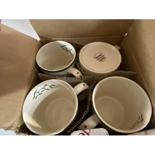 141 - Boxed set of 4 x Spode Christmas Tree Mugs