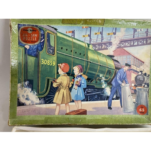 15 - Chad Valley Train Station Jigsaw, complete