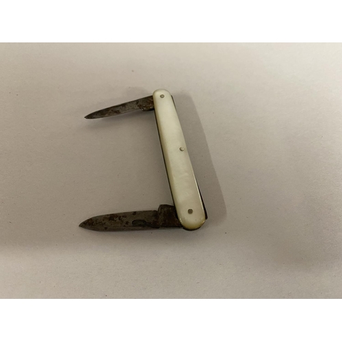 224 - Mother of Pearl Cased Double Blade Penknife (split to case)