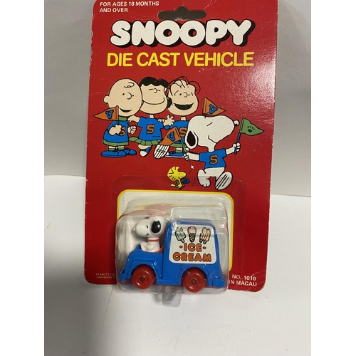 28 - Snoopy Ice Cream Van