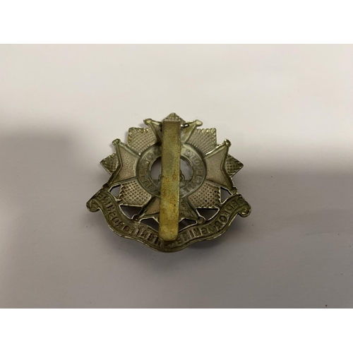 7 - WW2 British Army Bedfordshire & Hertfordshire Cap Badge