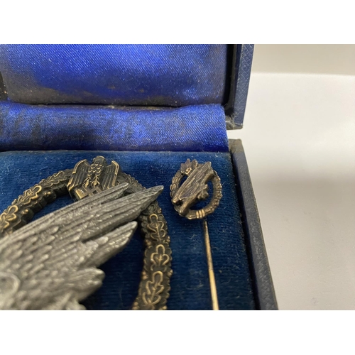 269 - Luftwaffe Paratrooper Badge & Pin (Juncker) with Heeres Box