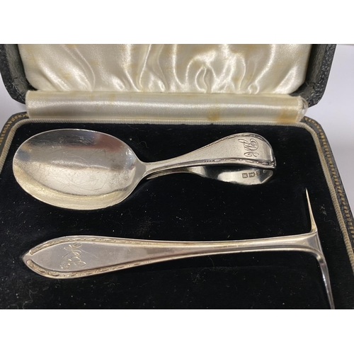 286 - Hallmarked Silver Spoon & Pusher Set, B'ham 1936, Boxed