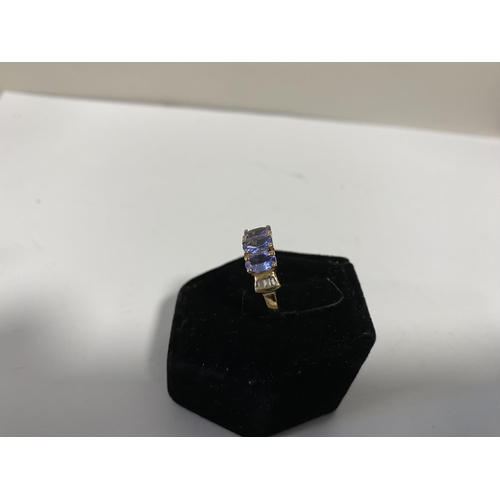 113 - 9ct Gold, Tanzanite & Diamonds Ring, size I