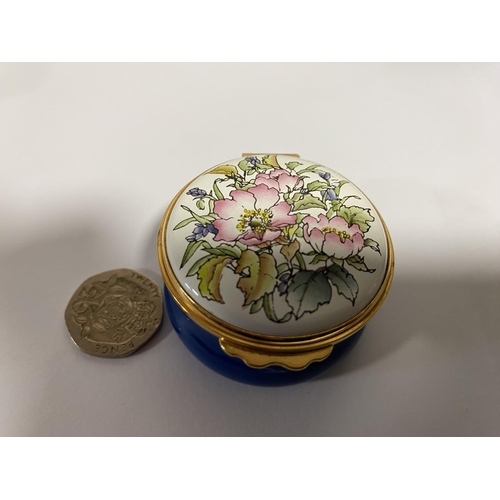 42 - Worcester Enamel Pill / Trinket Box