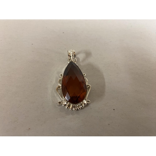 288 - 925 Silver Citrine Quartz Pendant