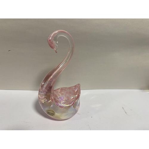 102 - Heron Glass Swan Paperweight, 4